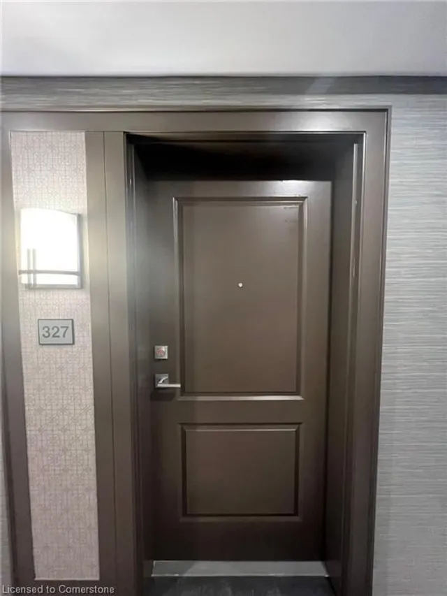 Additional property image - 450 Dundas St Unit 327