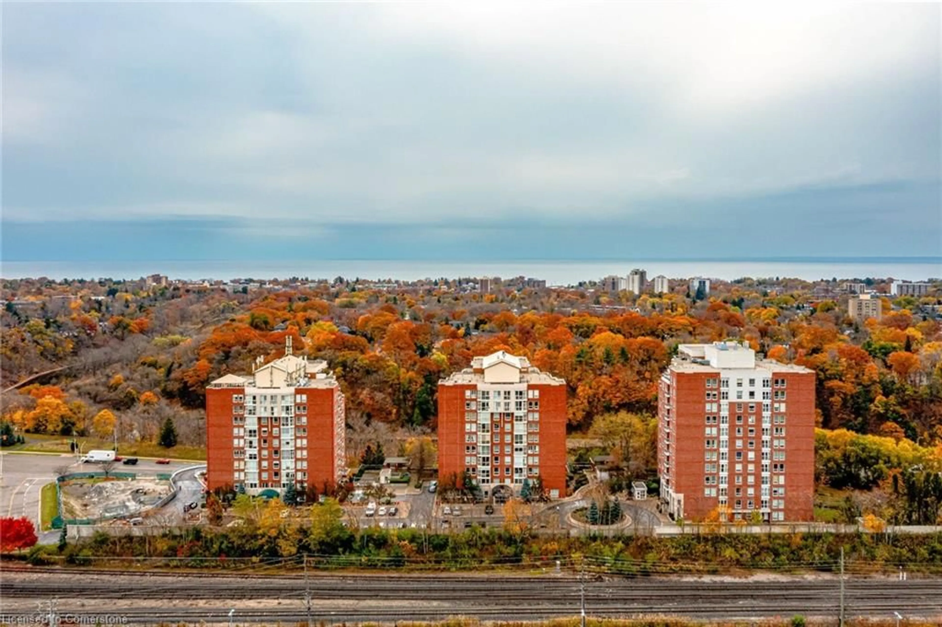 A pic from outside/outdoor area/front of a property/back of a property/a pic from drone, city buildings view from balcony for 40 Old Mill Rd #Gla6, Oakville Ontario L6J 7W2