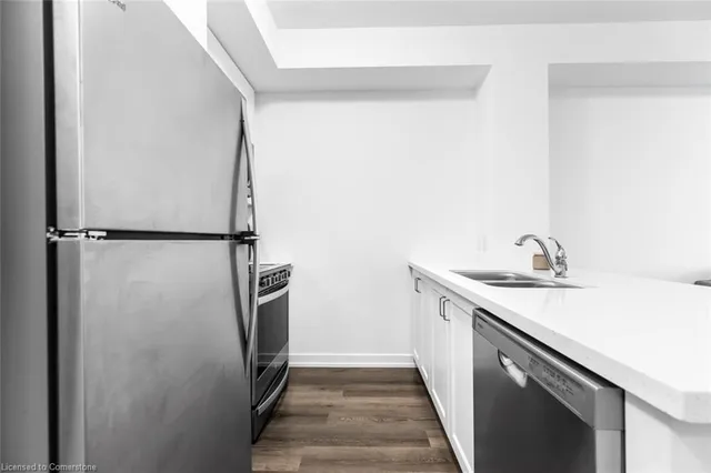 Additional property image - 470 Dundas St Unit 214