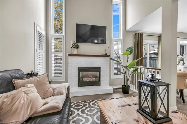 Additional property image - 200 Fellowes Cres