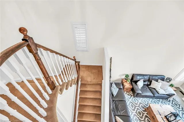 Additional property image - 200 Fellowes Cres
