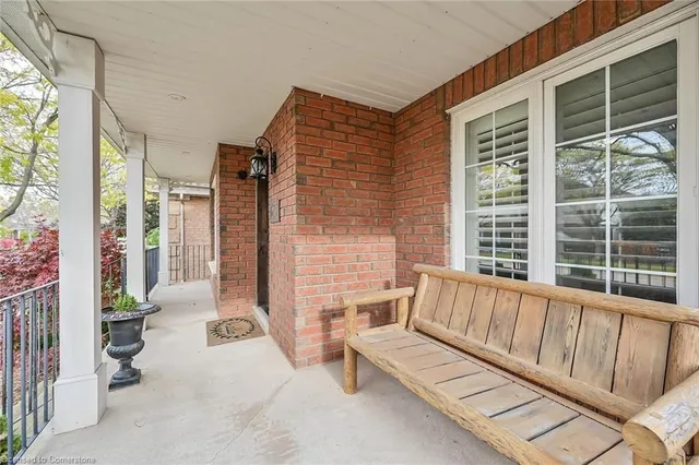 Additional property image - 200 Fellowes Cres