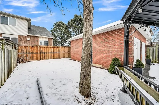 Additional property image - 200 Fellowes Cres