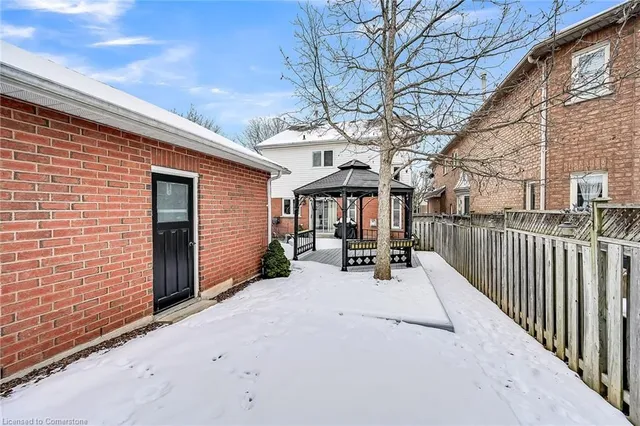 Additional property image - 200 Fellowes Cres