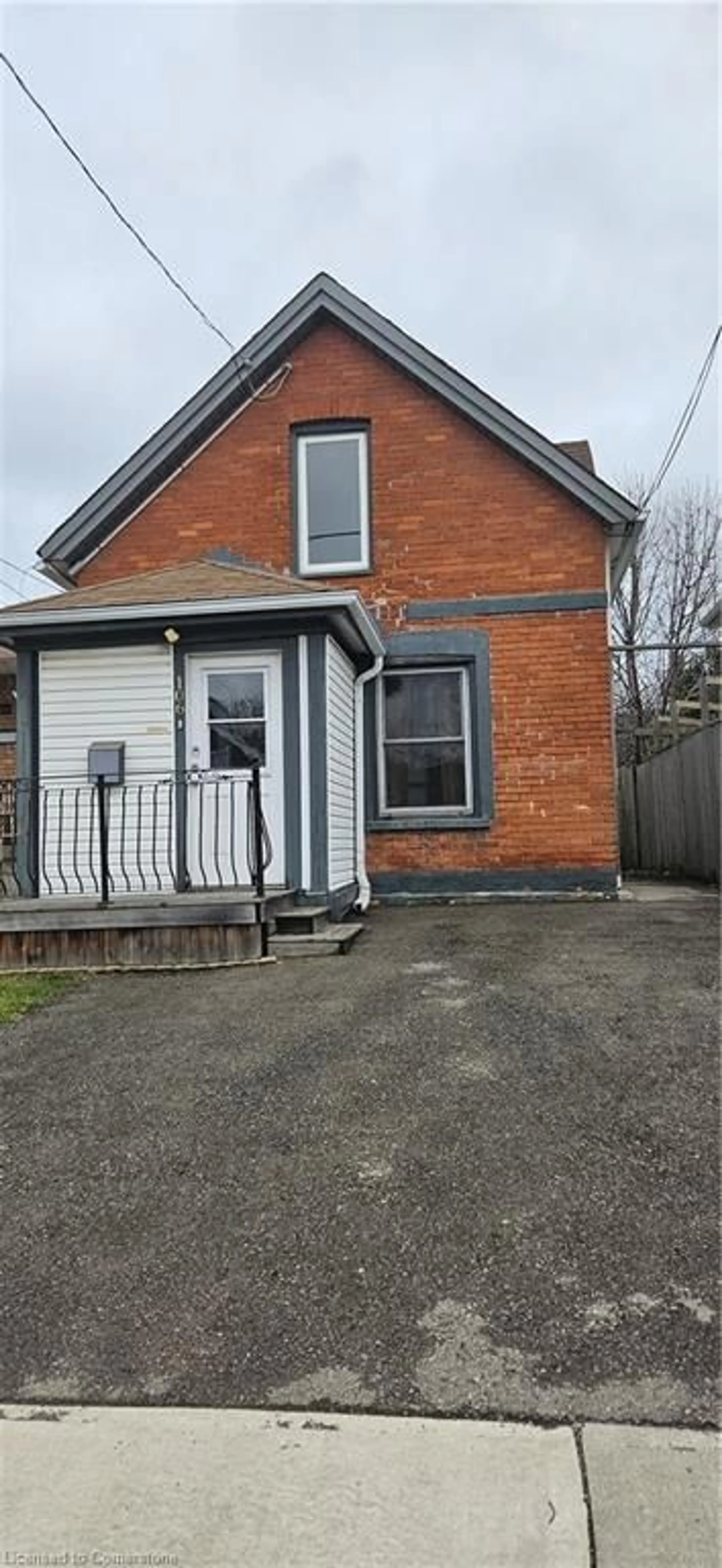 Home with brick exterior material, street for 106 Frederick Ave, Hamilton Ontario L8H 4K8