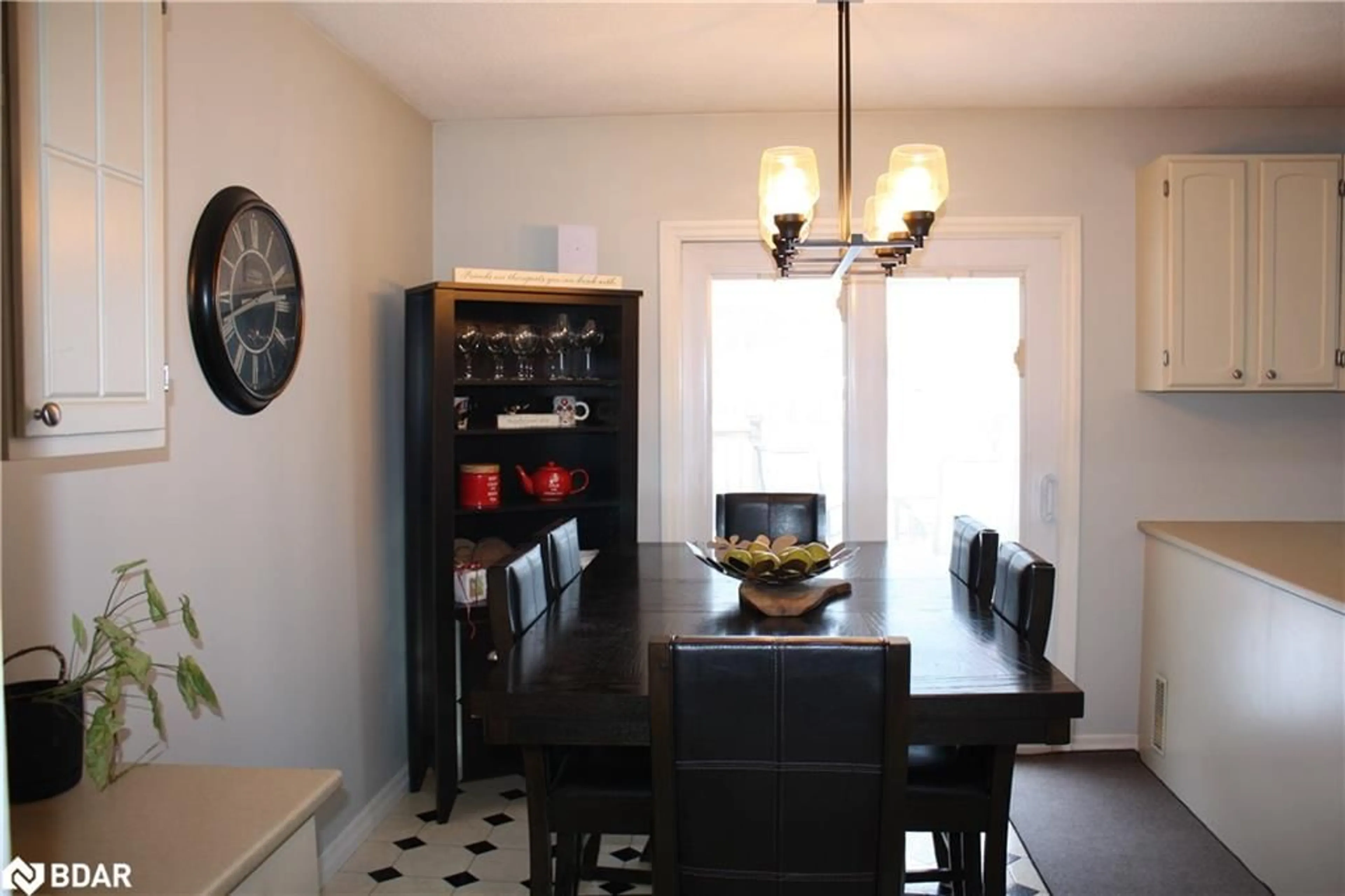 Dining room, ceramic/tile floor for 221 11th St, Mattawa Ontario P0H 1V0