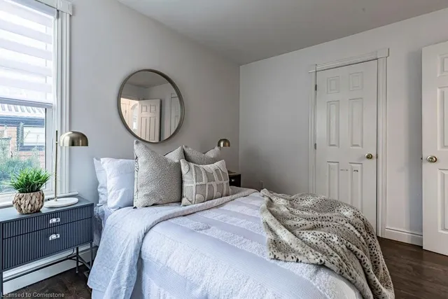 Additional property image - 2 Bond St