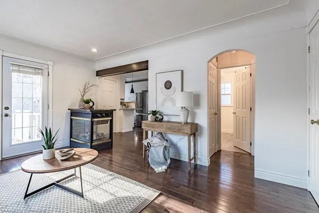 Additional property image - 2 Bond St