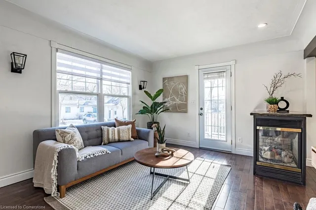 Additional property image - 2 Bond St
