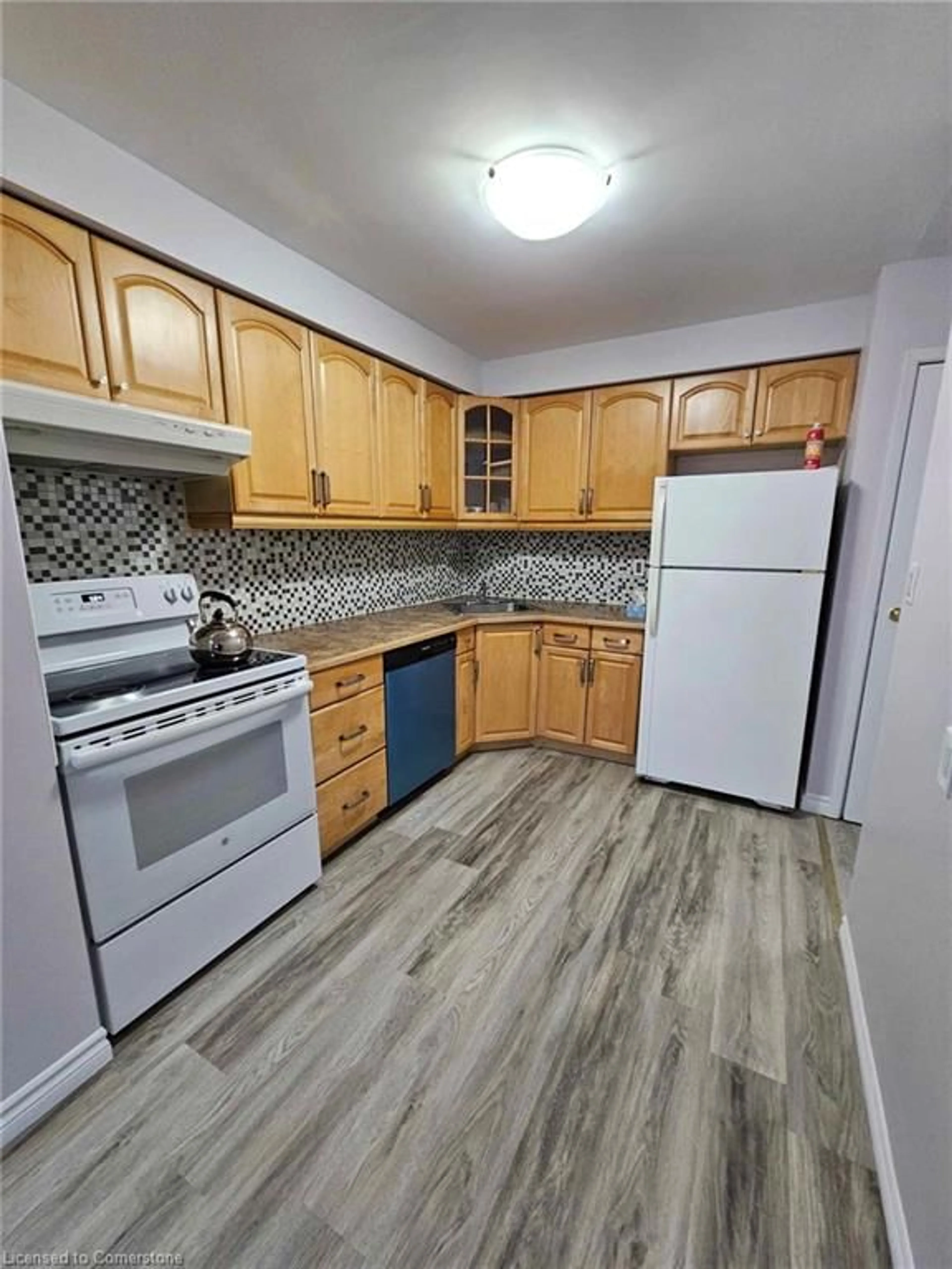 Standard kitchen, unknown for 860 Rymal Rd #59, Hamilton Ontario L8W 2X7