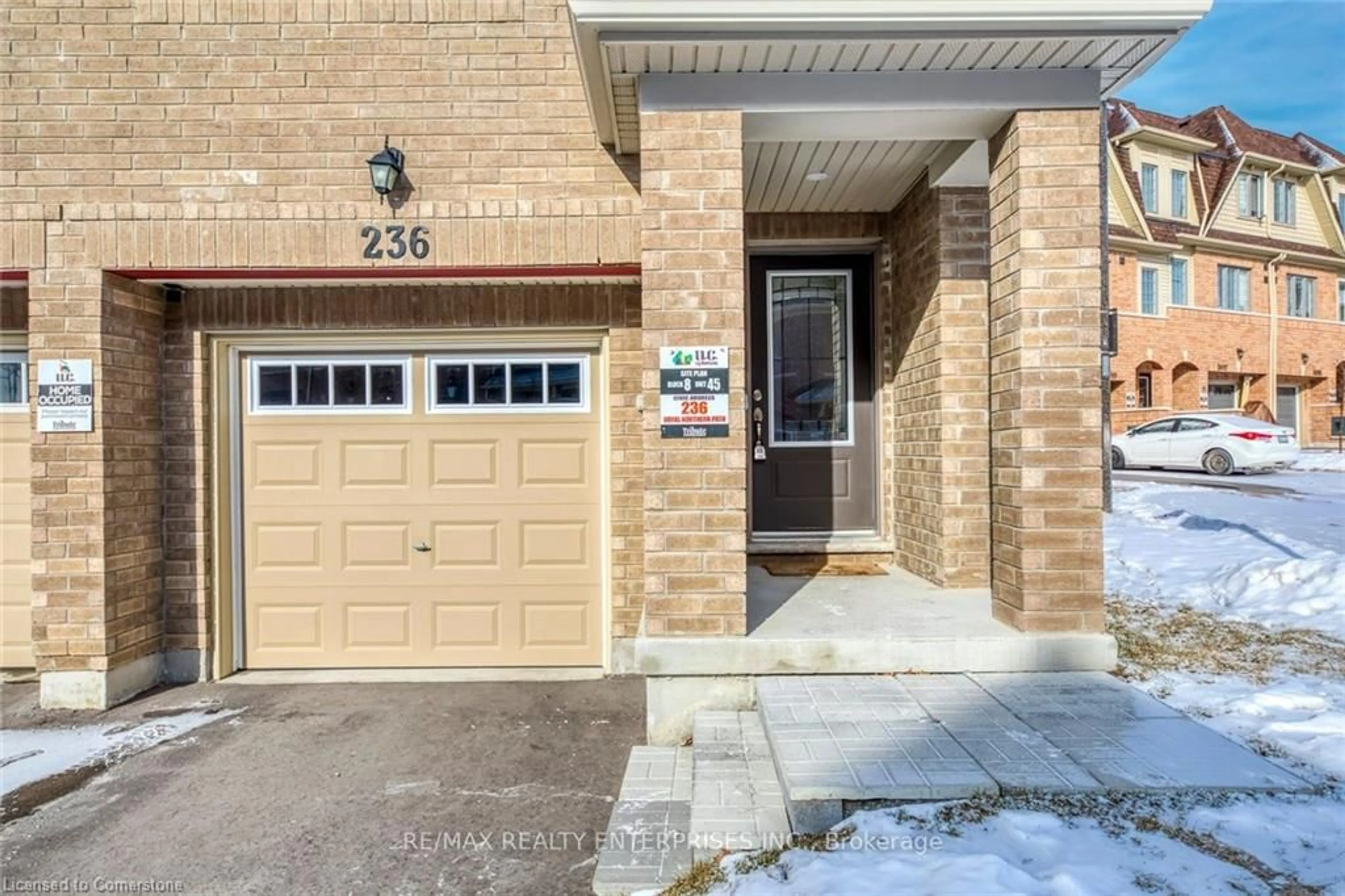 Indoor entryway for 236 Royal Northern Path #45, Oshawa Ontario L1L 0R6