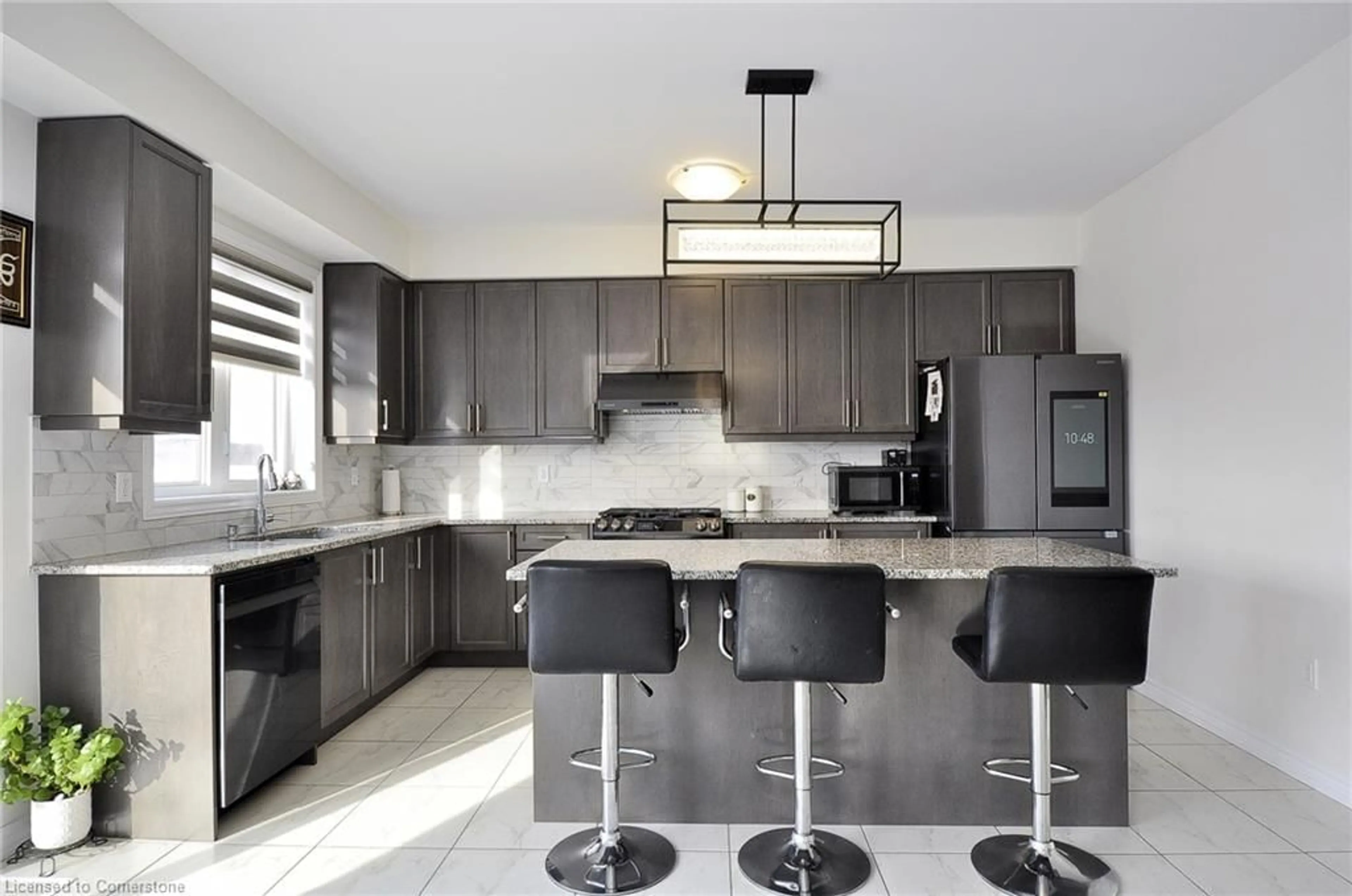 Contemporary kitchen, ceramic/tile floor for 15 Bee Cres, Brantford Ontario N3T 0V7