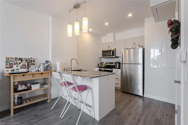 Additional property image - 60 Charles St Unit 503