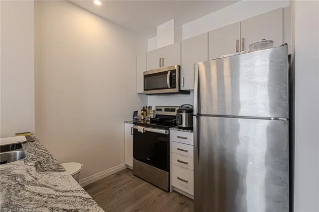 Additional property image - 60 Charles St Unit 503