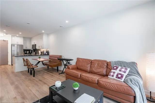Additional property image - 479 Charlton Avenue East Unit 101