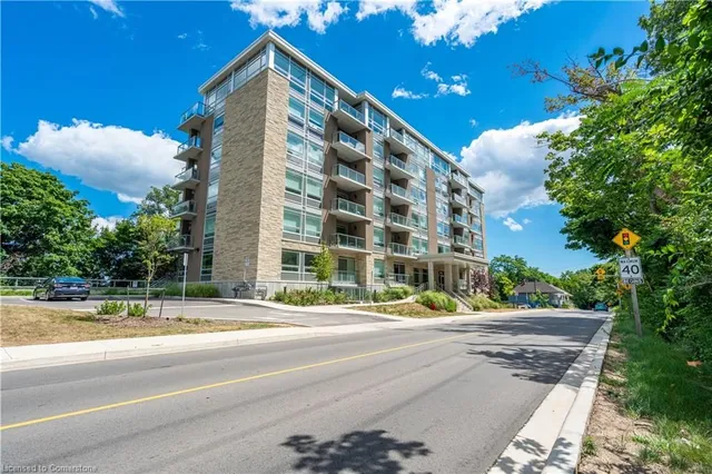 Additional property image - 479 Charlton Avenue East Unit 101