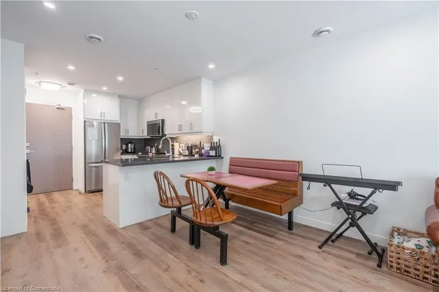 Additional property image - 479 Charlton Avenue East Unit 101