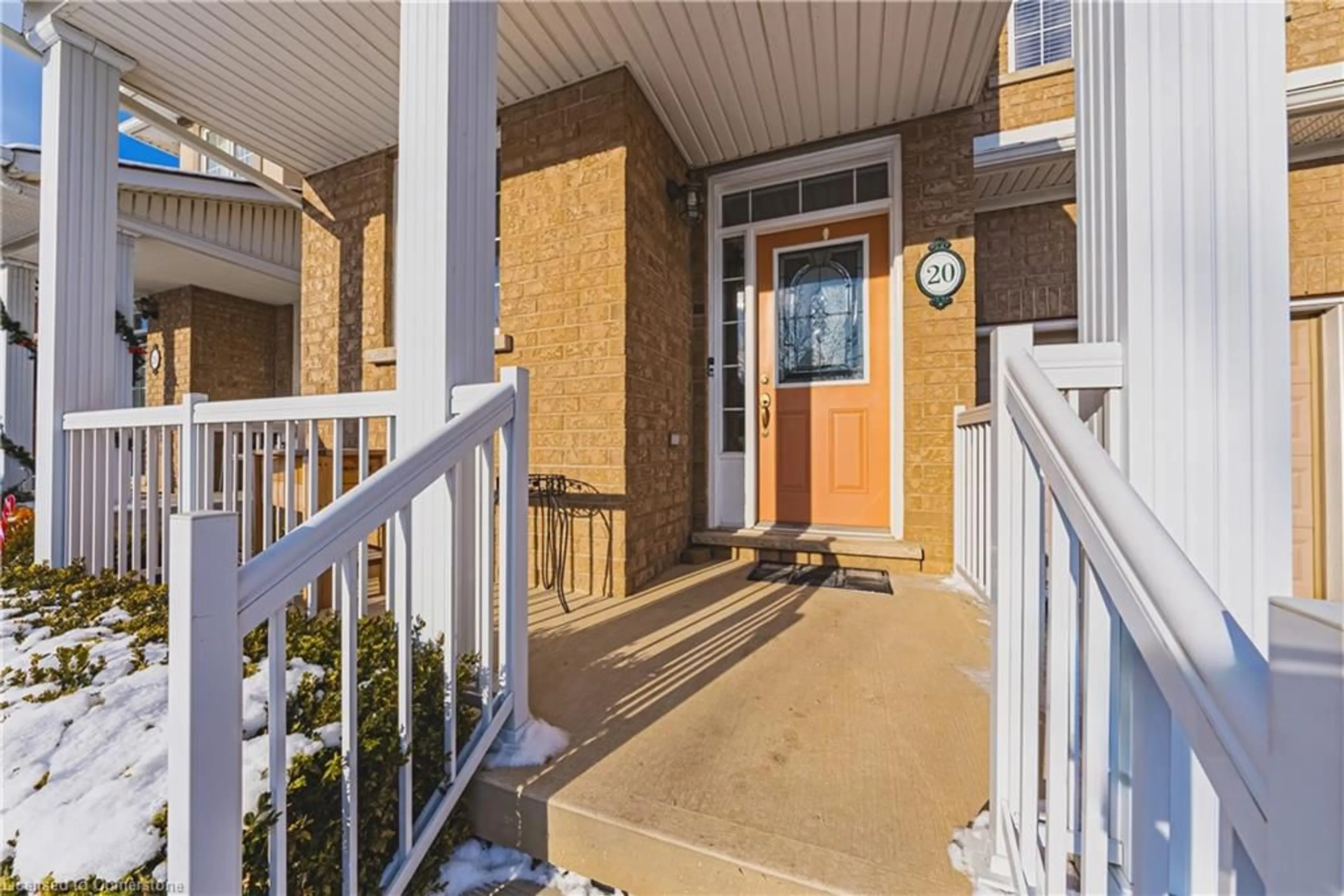 Indoor entryway for 20 Springstead Ave, Hamilton Ontario L8E 0B2