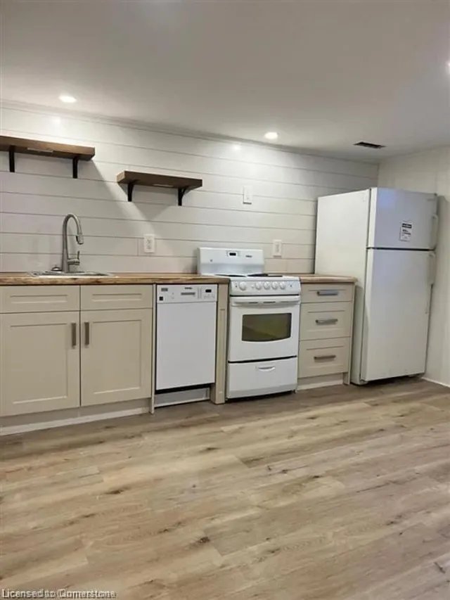Additional property image - 237 East 19th St