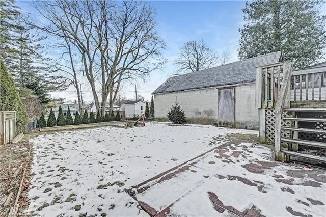 Additional property image - 237 East 19th St