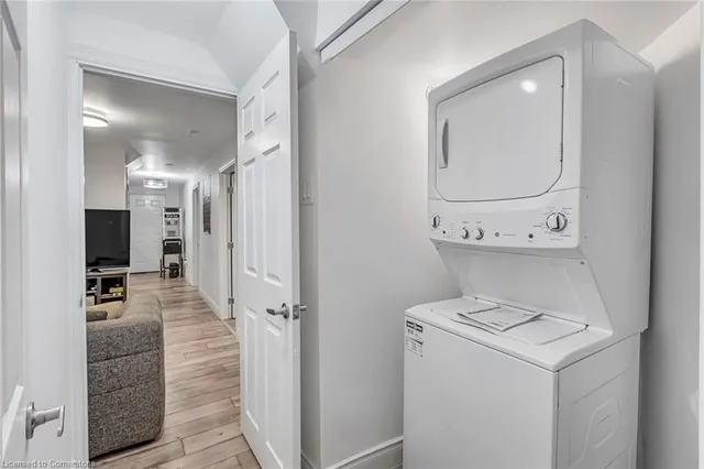 Additional property image - 2218 Vista Dr