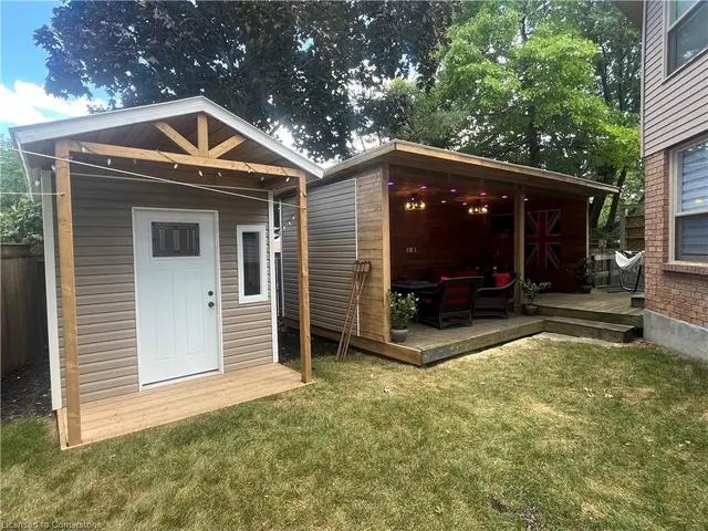 Additional property image - 2218 Vista Dr