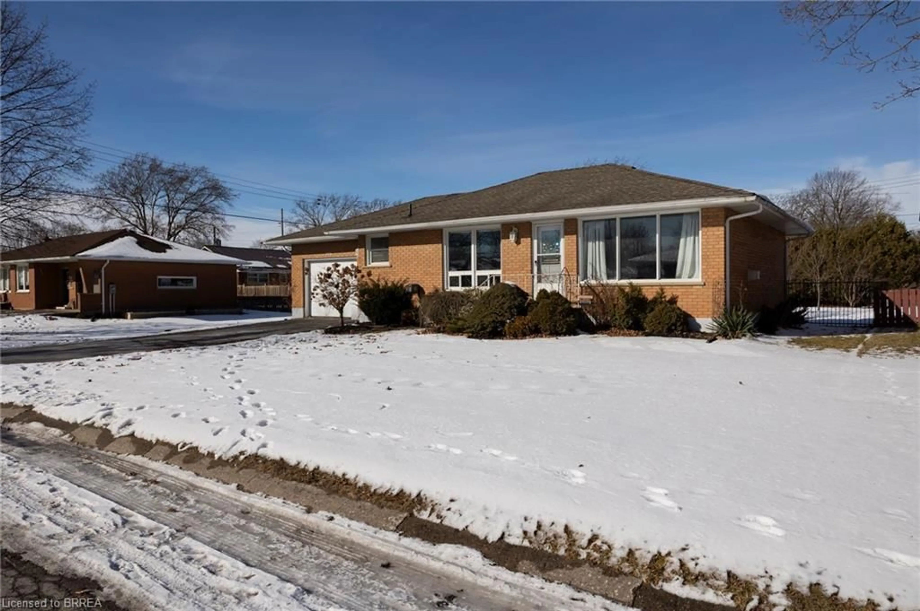 Home with brick exterior material, street for 195 Connaught Ave, Delhi Ontario N4B 1L2