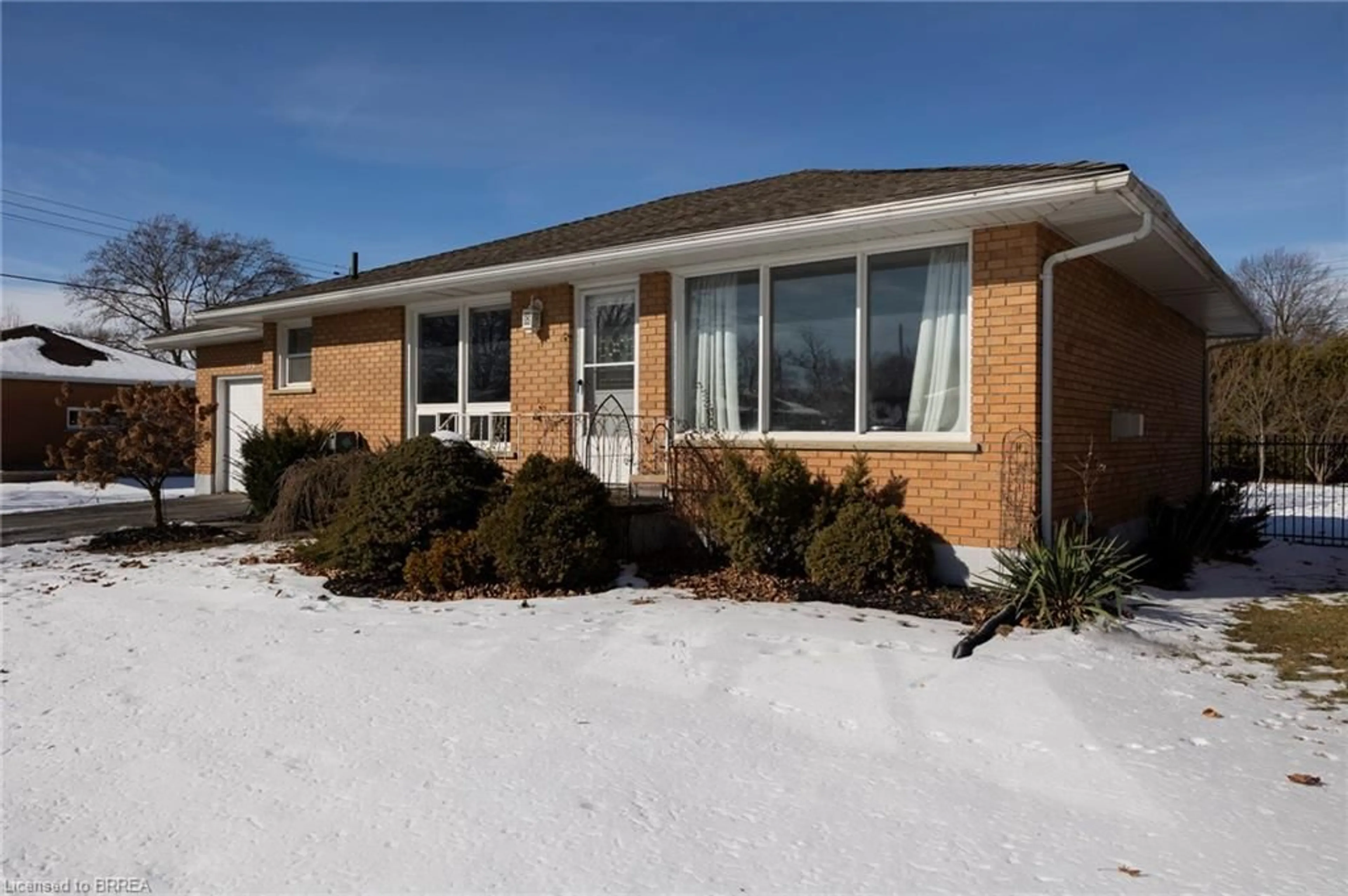 Home with brick exterior material, street for 195 Connaught Ave, Delhi Ontario N4B 1L2