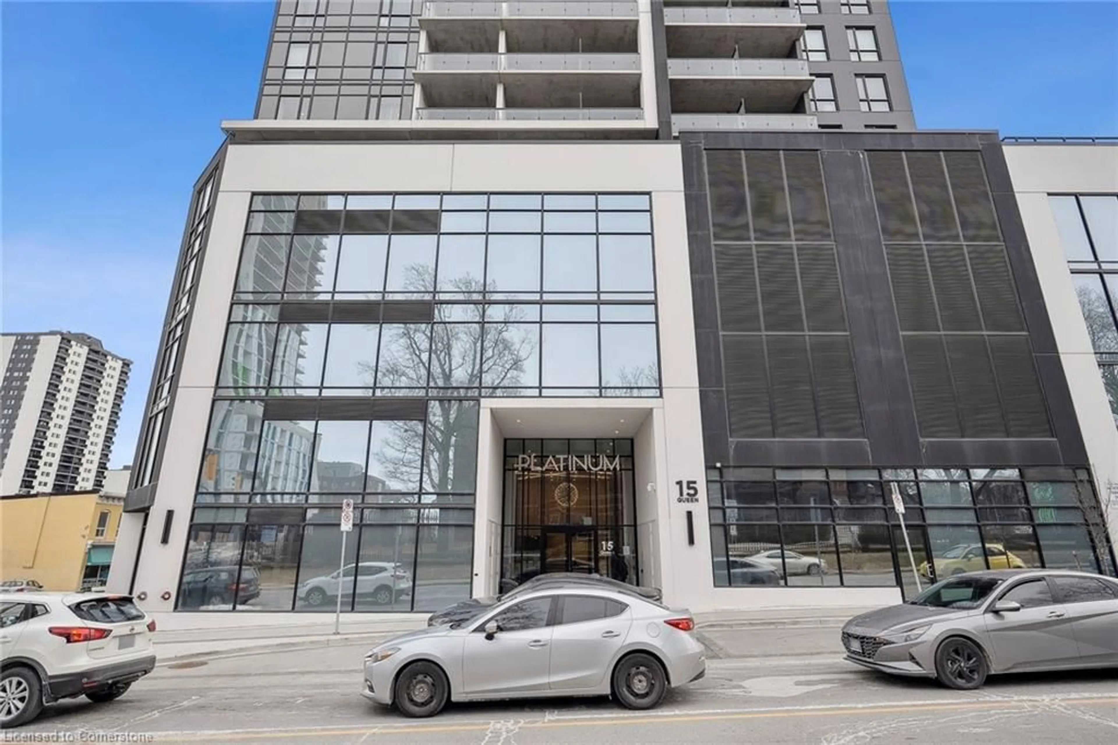 Indoor foyer for 15 Queen St S St #2114, Hamilton Ontario L8P 0C6