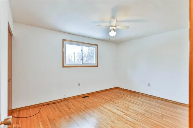 Additional property image - 15 Queensbury Dr