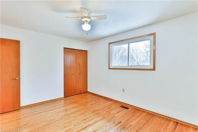 Additional property image - 15 Queensbury Dr