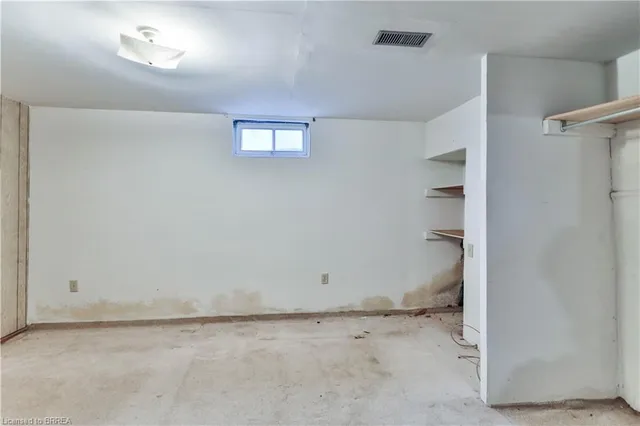 Additional property image - 15 Queensbury Dr