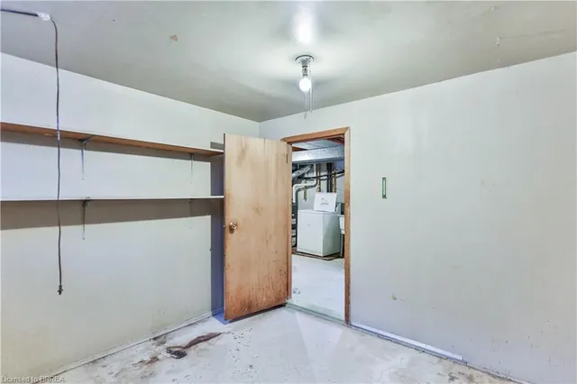 Additional property image - 15 Queensbury Dr