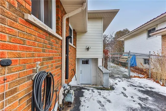 Additional property image - 15 Queensbury Dr