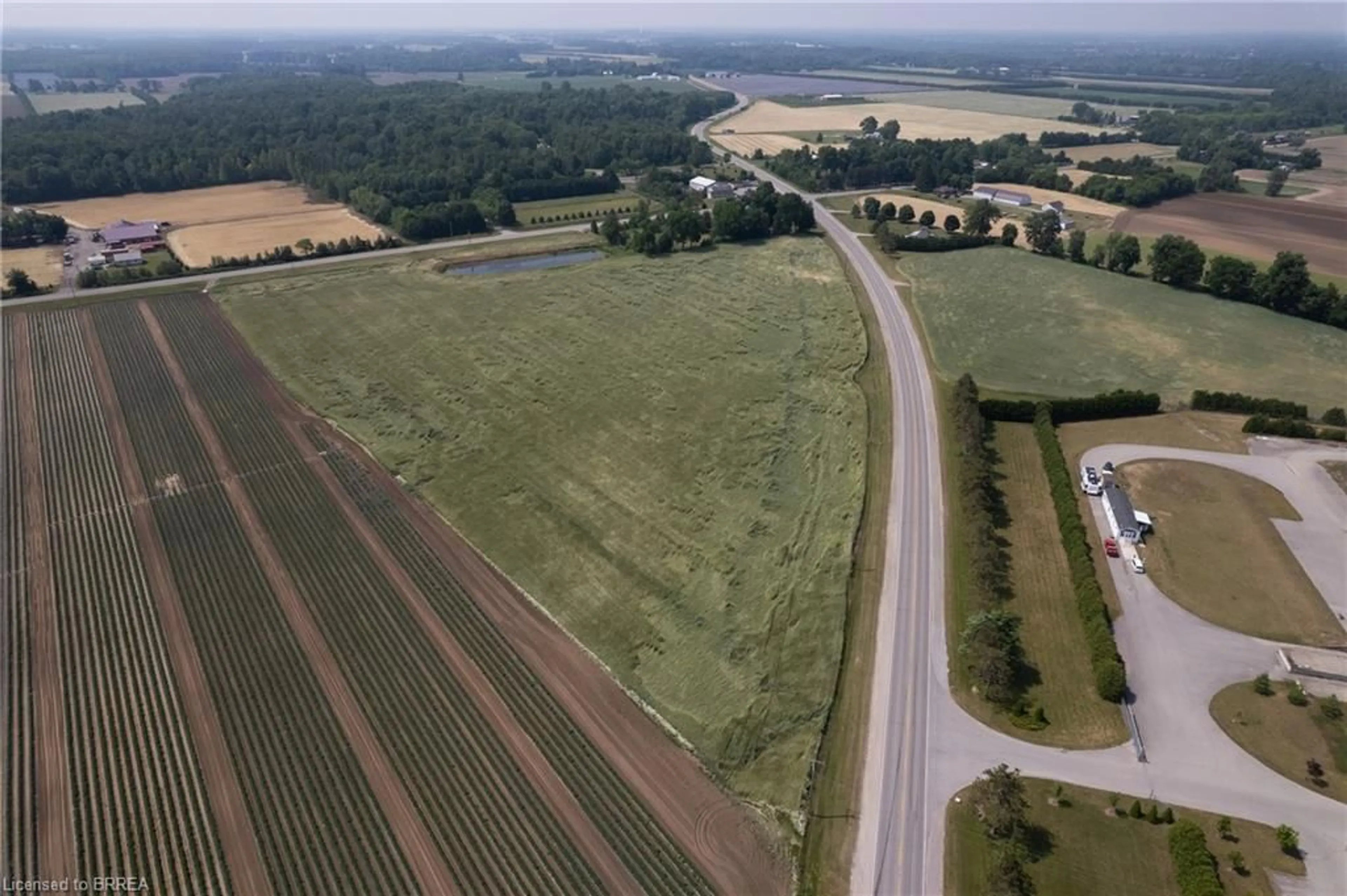 A pic from outside/outdoor area/front of a property/back of a property/a pic from drone, unknown for N/A Brantford Rd, Vanessa Ontario N0E 1V0