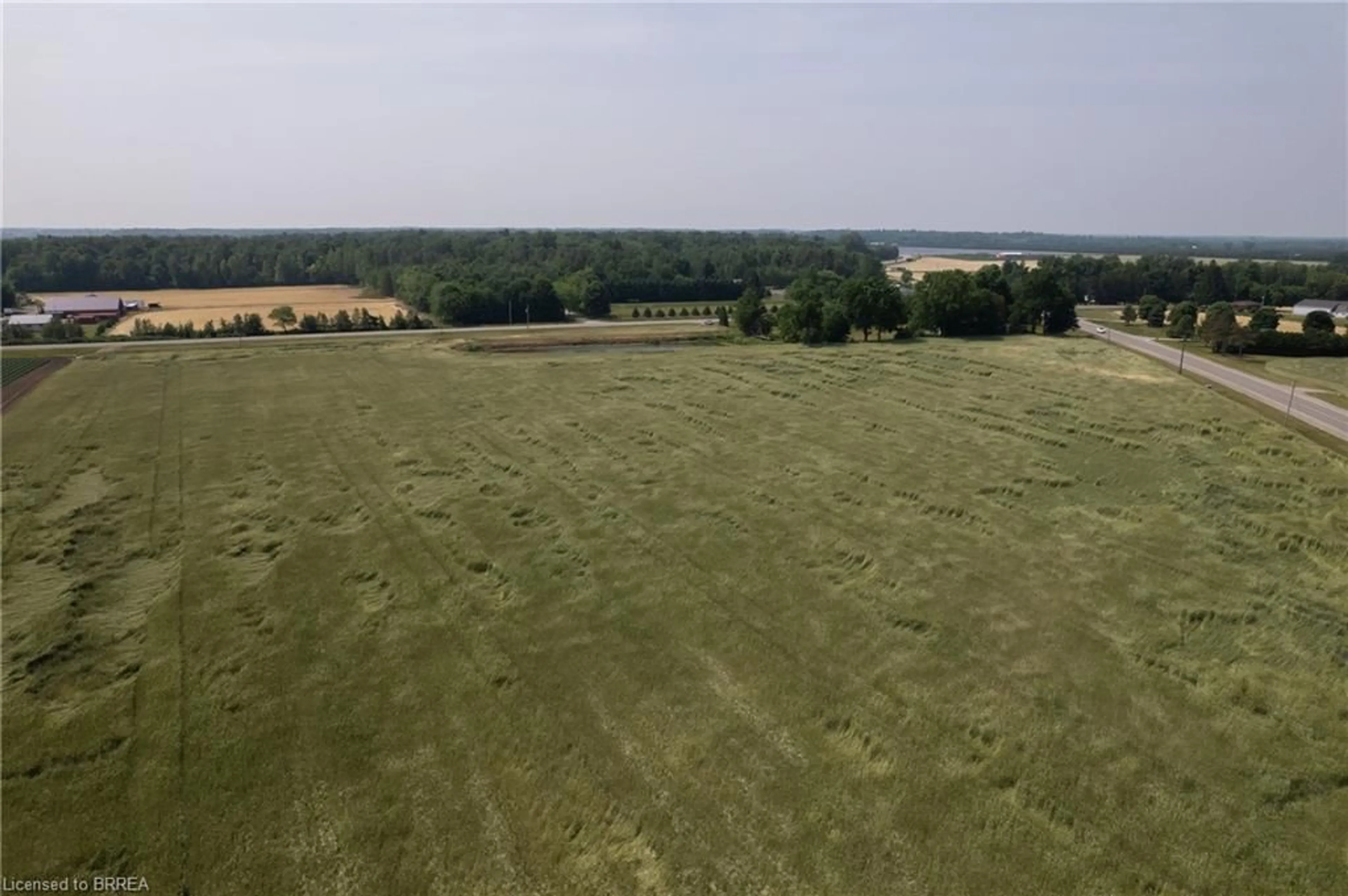 A pic from outside/outdoor area/front of a property/back of a property/a pic from drone, unknown for N/A Brantford Rd, Vanessa Ontario N0E 1V0