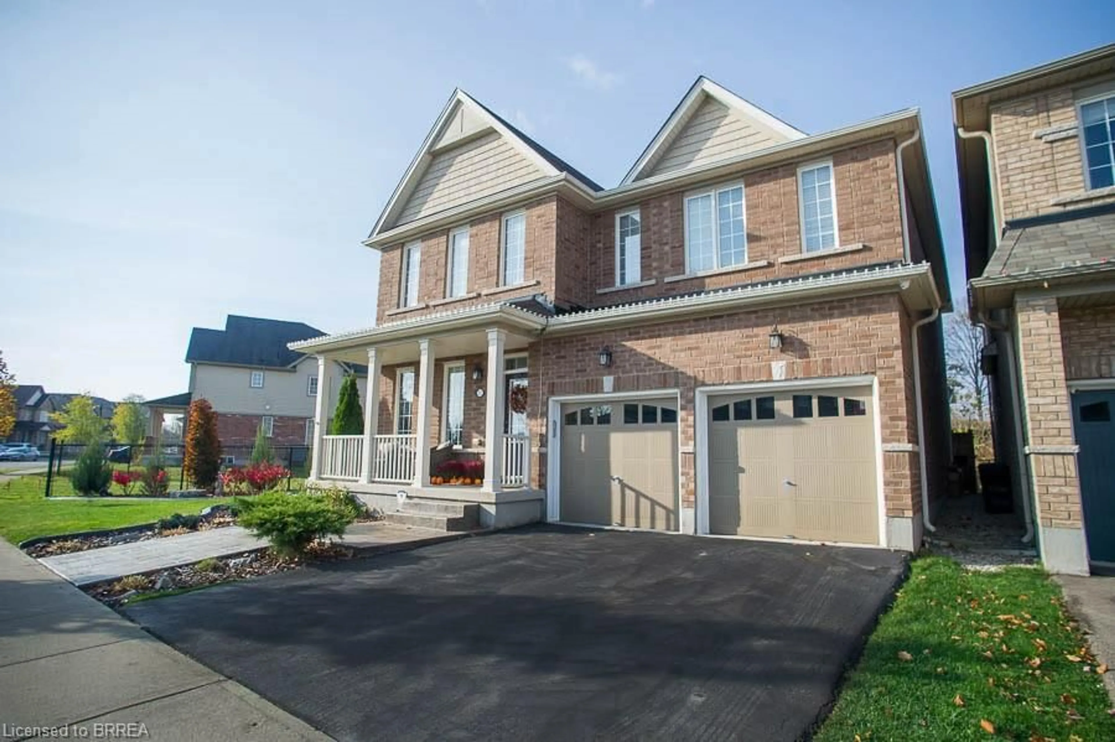 Home with brick exterior material, street for 22 Wilmot Rd, Brantford Ontario N3T 0K8