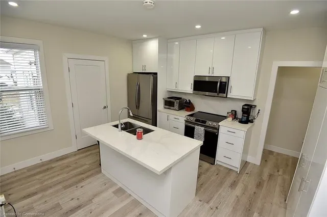 Additional property image - 2546 Wilson St