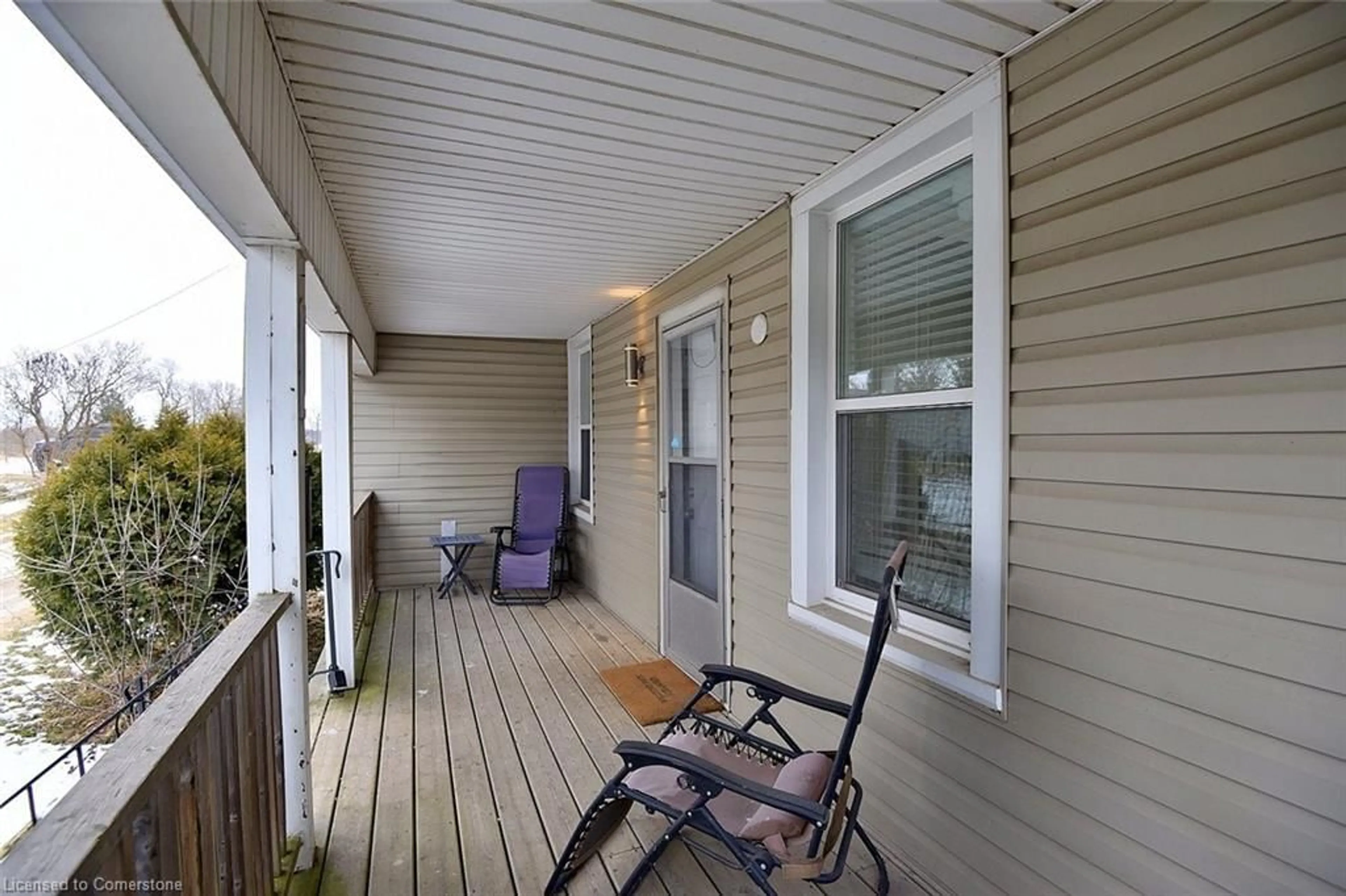 Patio, street for 2546 Wilson St, Ancaster Ontario L0R 1A0