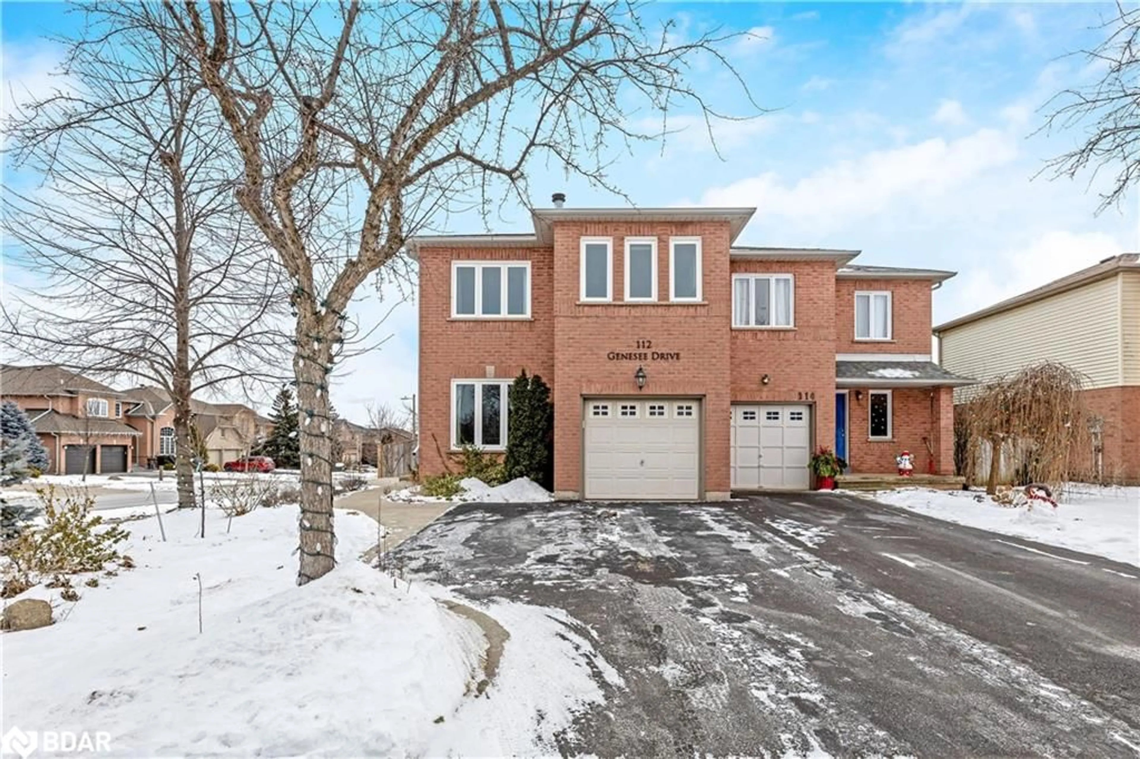 Home with brick exterior material, street for 112 Genesee Dr, Oakville Ontario L6H 5Z3