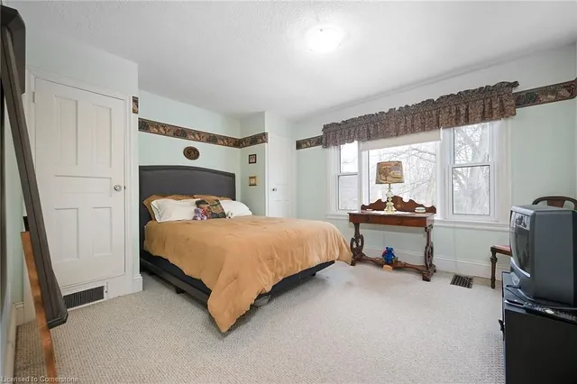 Additional property image - 90 Sydenham St