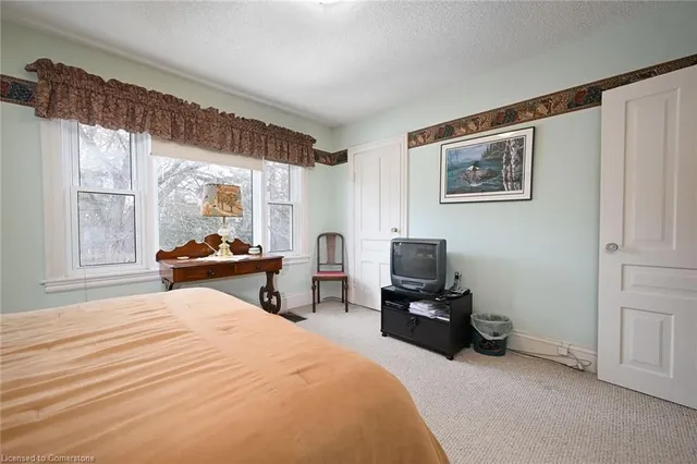 Additional property image - 90 Sydenham St
