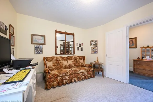 Additional property image - 90 Sydenham St