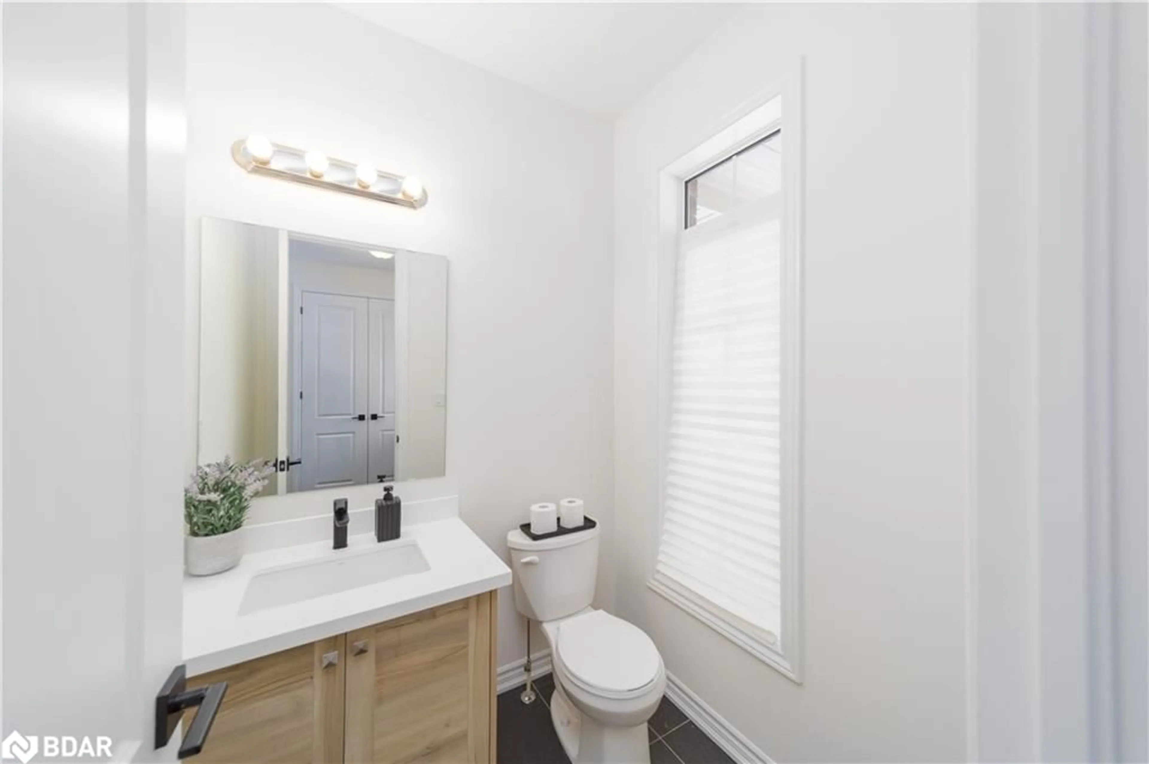 Standard bathroom, ceramic/tile floor for 26 Sanford Circle, Minesing Ontario L9X 2A8