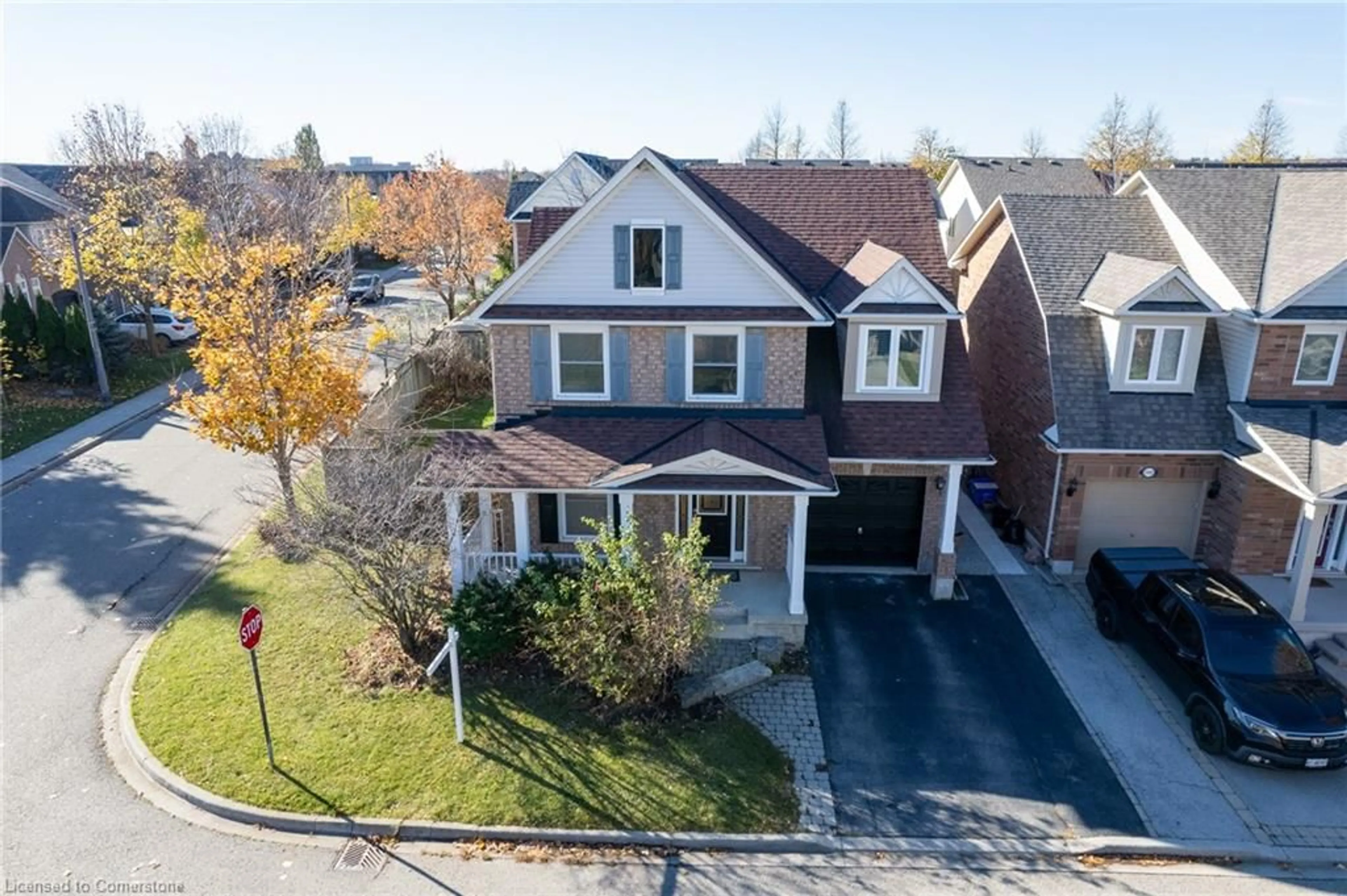 A pic from outside/outdoor area/front of a property/back of a property/a pic from drone, street for 2200 Irving St, Burlington Ontario L7L 6T4