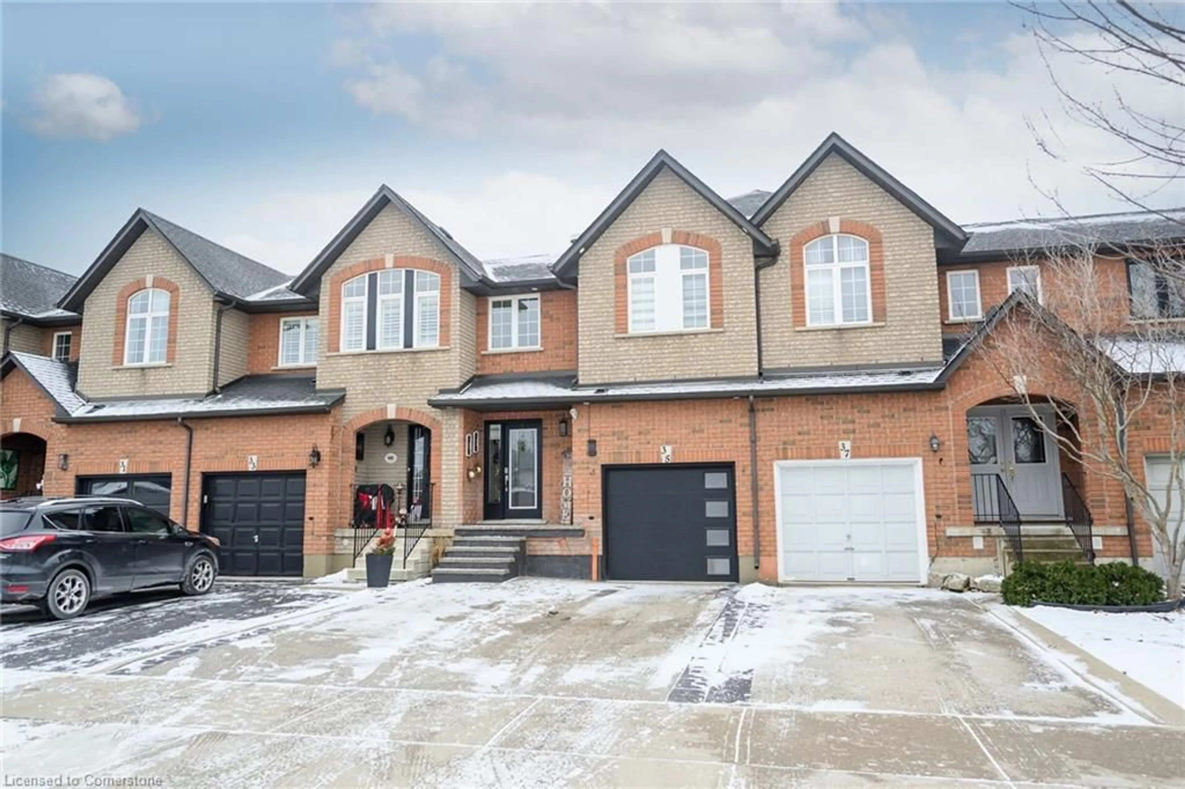 Home with brick exterior material, street for 35 Shadyglen Dr, Stoney Creek Ontario L8J 3W7