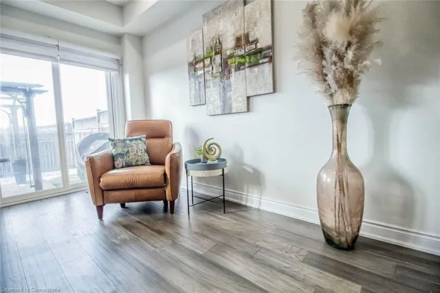 Additional property image - 370 Stonehenge Dr Unit 9