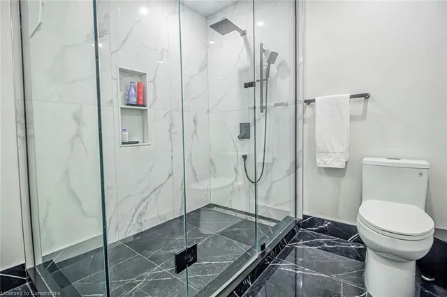 Additional property image - 370 Stonehenge Dr Unit 9