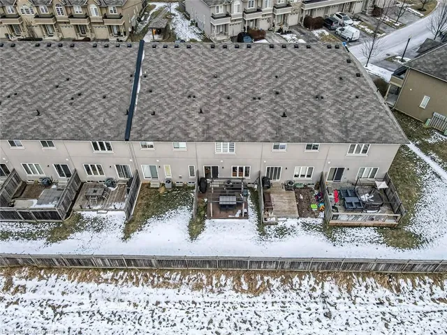 Additional property image - 370 Stonehenge Dr Unit 9