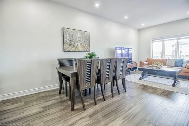 Additional property image - 370 Stonehenge Dr Unit 9